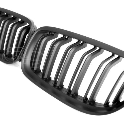 Mattsvart Grill Dubbelribb BMW 3-Serie E90/E91 Facelift 2008-2012