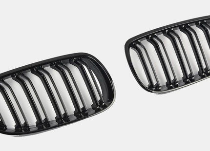 Blanksvart Grill Dubbelribb BMW 3-Serie E92/E93 2006-2010