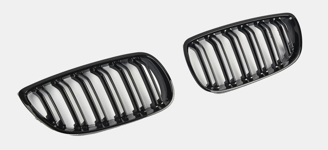 Blanksvart Grill Dubbelribb BMW 3-Serie E92/E93 2006-2010