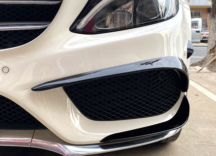 Frontflaps Aero i blanksvart för Mercedes C-Klass W205 (före facelift)