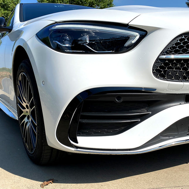 Frontflaps i blanksvart för Mercedes C-Klass W206/S206