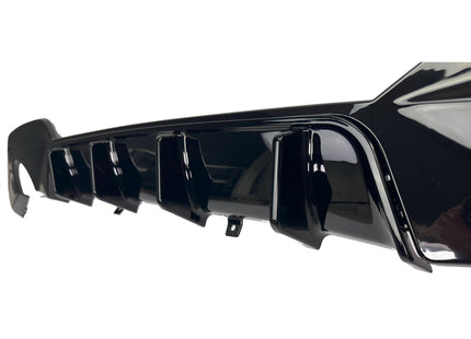 Diffuser V.2 i blanksvart för BMW 3-serie G20/G21 (före facelift)