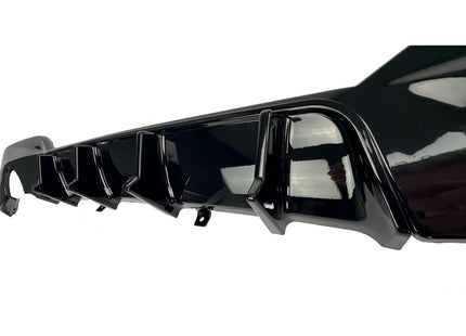 Diffuser V.3 i blanksvart för BMW 3-serie G20/G21 (före facelift)