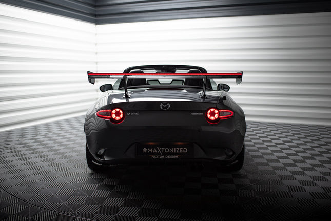 Spoiler i kolfiber med LED för Mazda MX-5 ND (MK4)