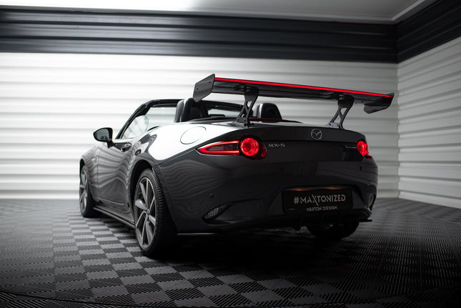 Spoiler i kolfiber med LED för Mazda MX-5 ND (MK4)