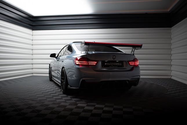 Bakvinge i kolfiber med yttre fästen och LED för BMW 4-serie F32/4-serie F32 M-Paket Coupé