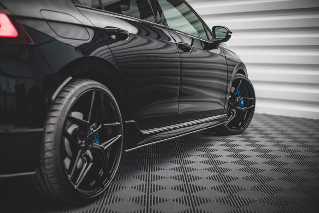 Sidokjolar Street Pro för VW Golf R MK8