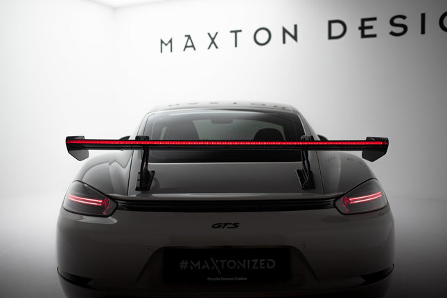 Bakvinge V.2 i kolfiber med svanhalsfäste och LED för Porsche 718 Cayman 982c