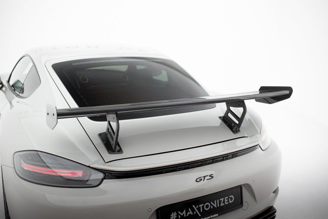 Bakvinge V.2 i kolfiber med inre fästen för Porsche 718 Cayman 982c