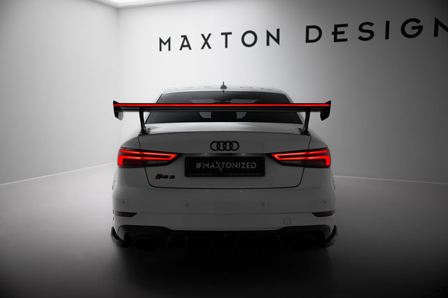 Bakvinge i kolfiber med yttre fästen och LED för Audi A3/A3 S-Line/S3/RS3 Sedan 8V/8V Facelift