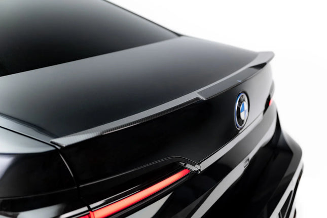 Nedre bakluckespoiler i prepreg-kolfiber för BMW 7-serie M-Paket/M760e/i7 M-Paket G70