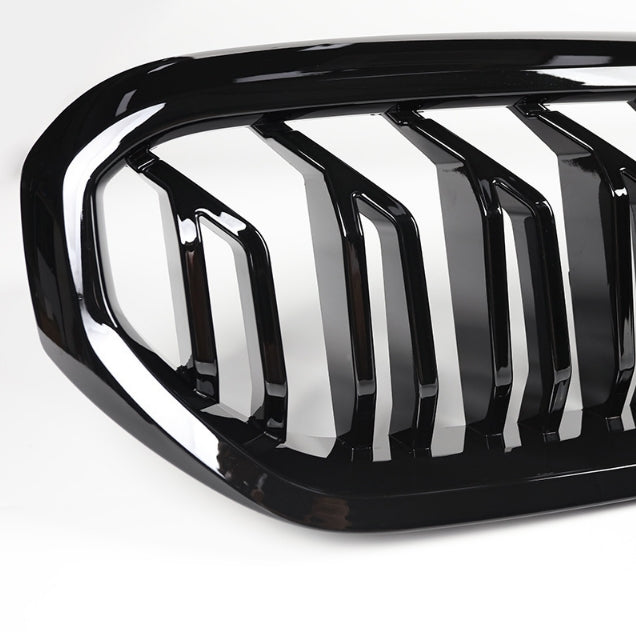 Grill BMW 5-Serie G30/G31 Dubbelribb Njurar (Färgval) 2021+ LCI