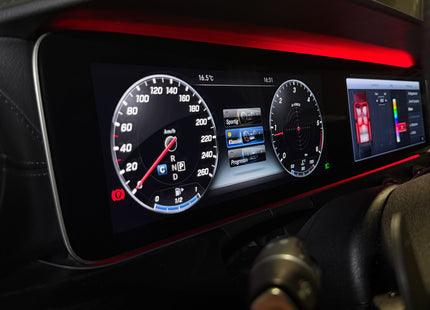 Digitalt mätarhus och Widescreen till Mercedes E-Klass W213 2016-2020