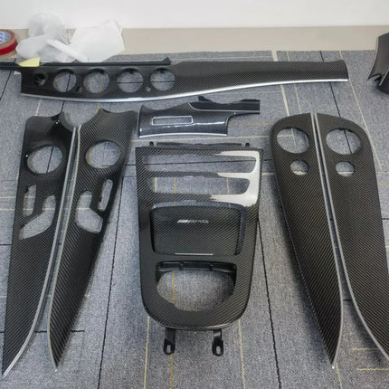 Premium Kolfiberpaneler till W213 Mercedes E-Klass