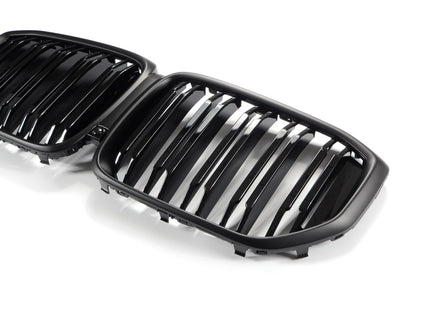 Grill med dubbla ribbor i blanksvart/mattsvart för BMW X5 G05 Facelift