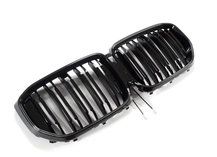 Grill med dubbla ribbor i svart med LED för BMW X5 G05 Facelift