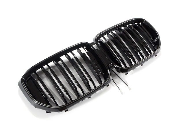 Grill med dubbla ribbor i svart med LED för BMW X5 G05 Facelift