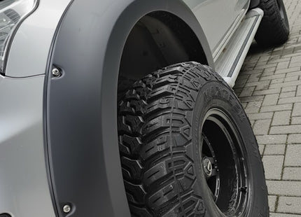 Skärmbreddare i mattsvart för Mitsubishi L200 Triton Series 5
