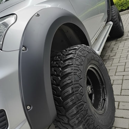Blanksvarta Skärmbreddare Jumbo Mitsubishi L200 Series 5 / Fiat Fullback 2015-2018