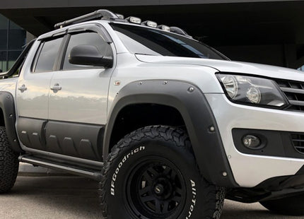 Skärmbreddare i mattsvart för Volkswagen Amarok MK1 Facelift