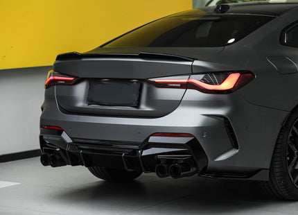 Bakspoiler i blanksvart för BMW 4-serie G22