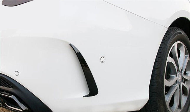Frontflaps Flics i blanksvart för Mercedes C-Klass W205 (före facelift)
