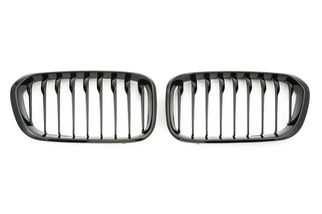 Blanksvart Grill Enkelribb BMW 1-Serie F20/F21 Facelift 2015-2019
