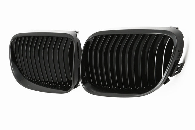 Blanksvart Grill Enkelribb BMW 3-Serie E92/E93 Facelift 2010-2013