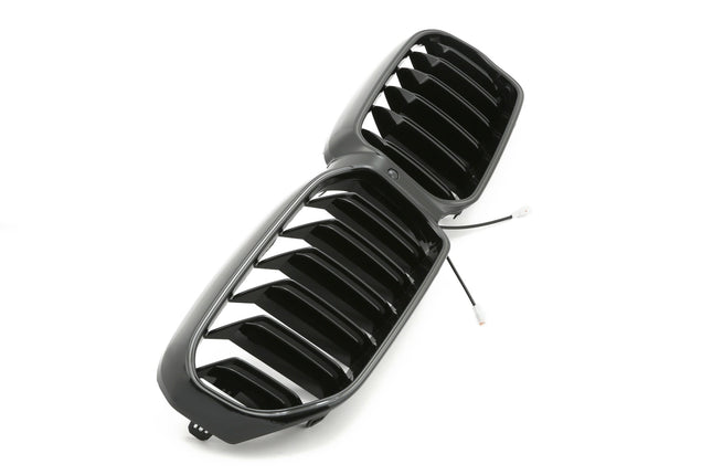 Grill med dubbla ribbor i svart med LED för BMW 5-serie G30/G31 Facelift