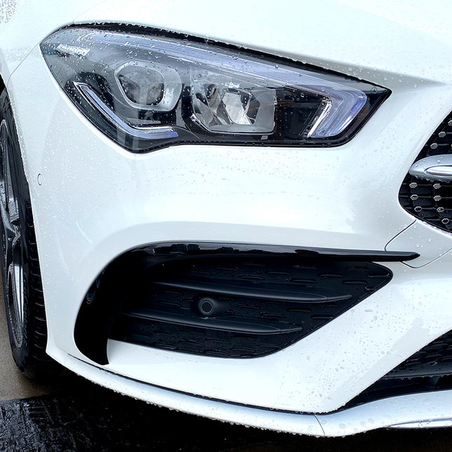 Frontflaps i blanksvart för Mercedes CLA C118