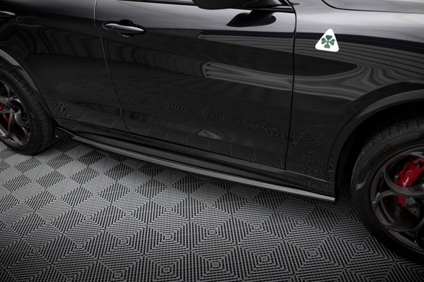 Sidokjolar för Alfa Romeo Stelvio Quadrifoglio MK1