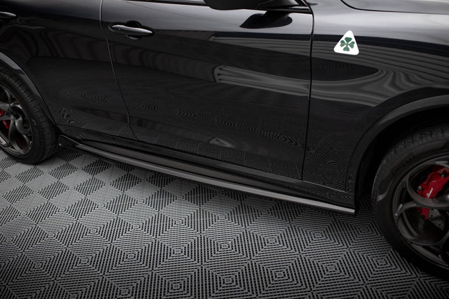 Sidokjolar för Alfa Romeo Stelvio Quadrifoglio MK1