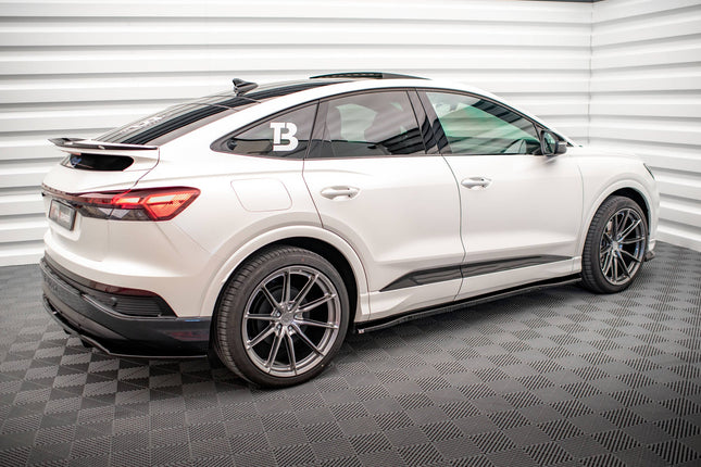 Sidokjolar för Audi Q4 e-tron Sportback S-Line MK1