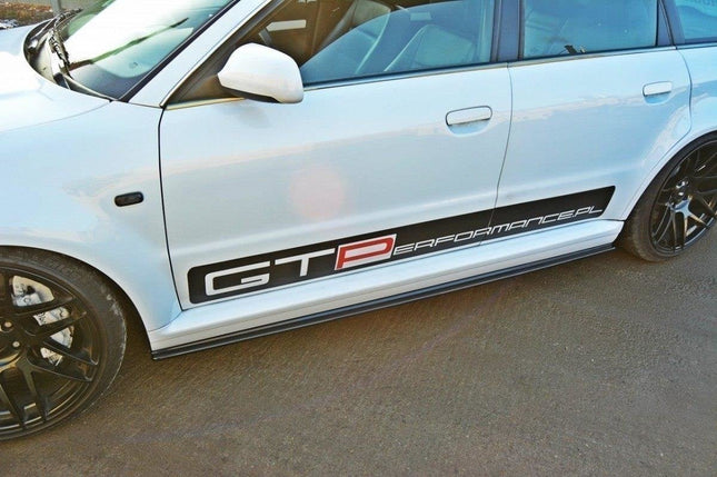 Sidokjolar för Audi RS4 B5