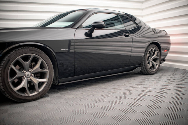 Sidokjolar för Dodge Challenger RT MK3 Facelift