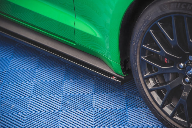 Sidokjolar med flaps för Ford Mustang GT MK6 Facelift