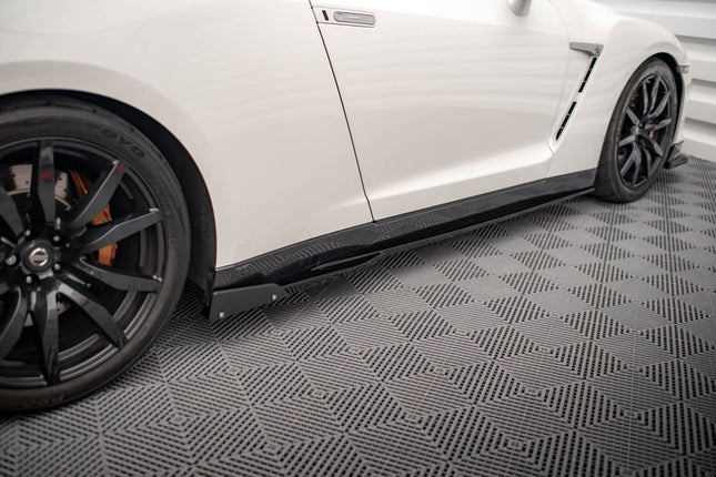 Sidokjolar med flaps för Nissan GTR R35 Facelift