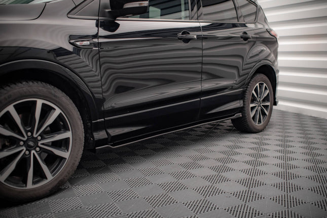Sidokjolar för Ford Escape ST-Line MK3