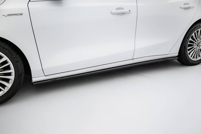 Sidokjolar för Ford Focus Vignale MK4