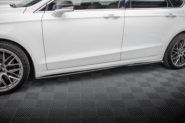Sidokjolar för Ford Mondeo Sport MK5 Facelift/Fusion Sport MK2 Facelift