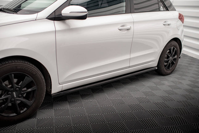 Sidokjolar för Hyundai I20 MK2 Facelift