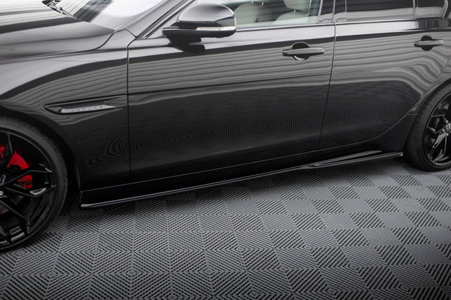 Sidokjolar för Jaguar XE X760 Facelift