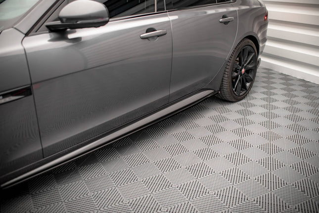 Sidokjolar för Jaguar XF R-Sport X260