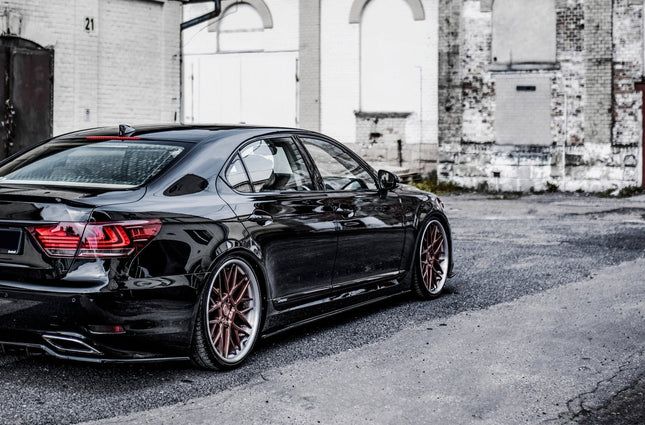 Sidokjolar för Lexus LS Lång hjulbas MK4 Facelift