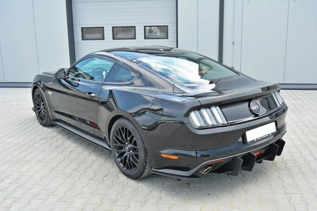 Sidokjolar Racing för Ford Mustang GT MK6