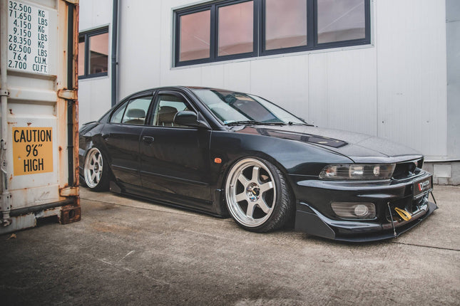 Sidokjolar Racing för Mitsubishi Galant Avance MK8