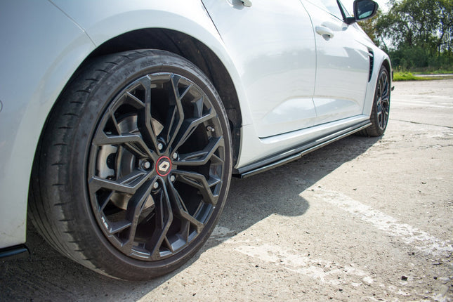 Sidokjolar för Renault Megane IV RS