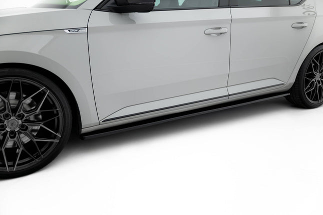 Sidokjolar för Skoda Superb Liftback/Combi MK3