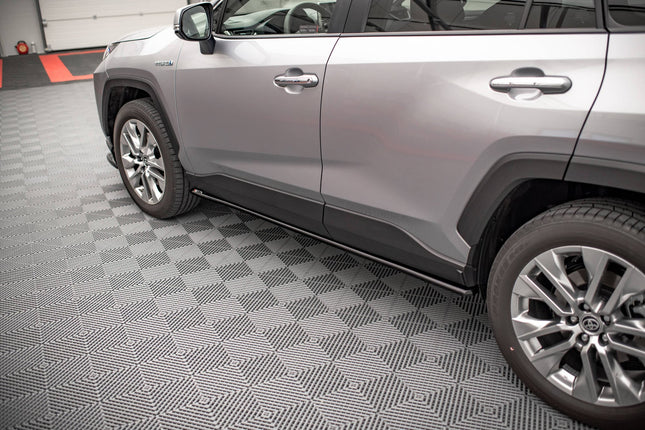 Sidokjolar för Toyota RAV4 MK5