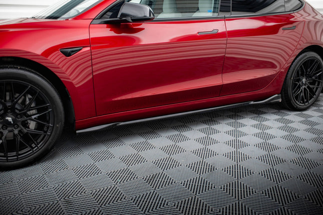 Sidokjolar V.1 för Tesla Model 3 MK1/MK1 Facelift